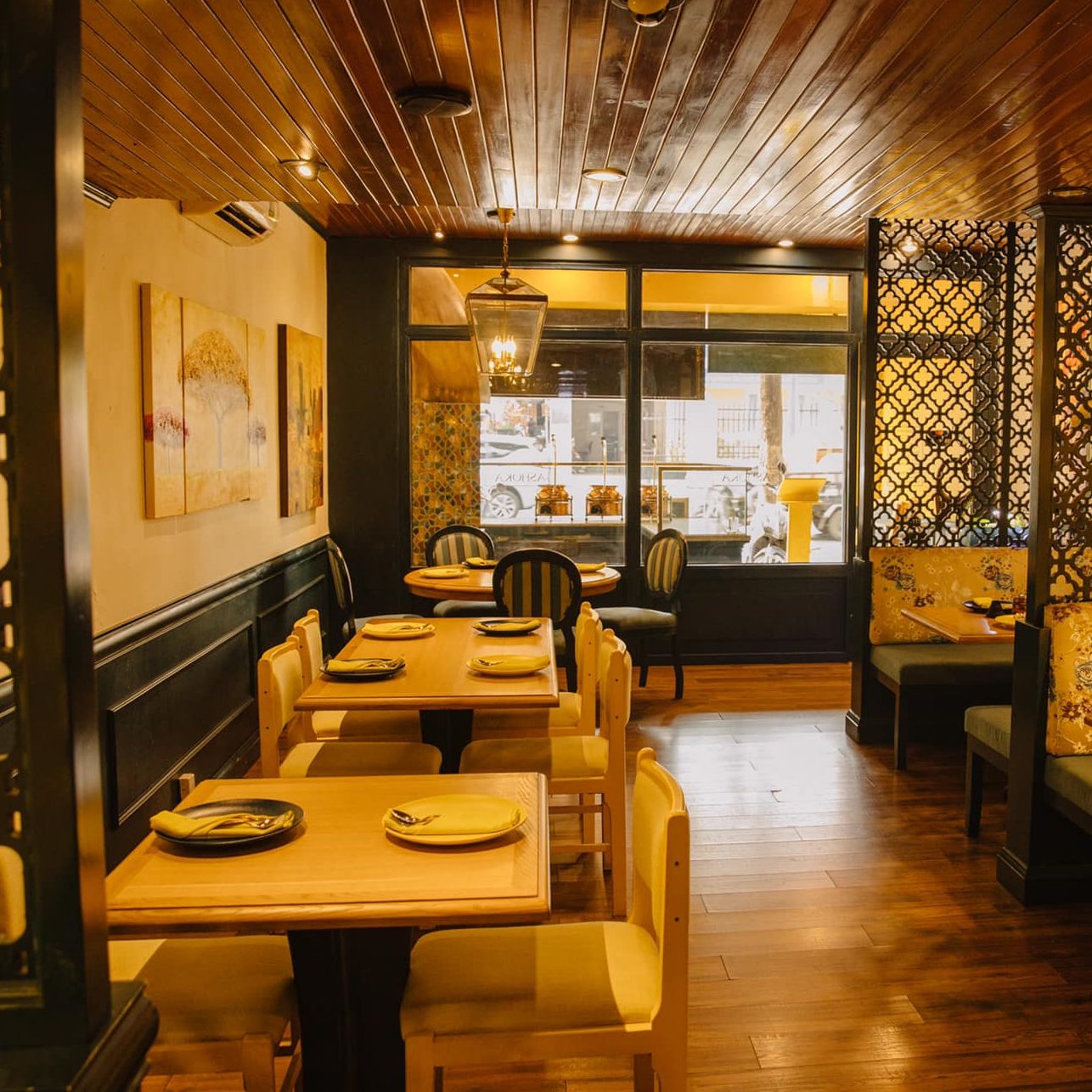 Kế Hoạch Khai Trương Nhà Hàng Thu Hút Mọi Thực Khách