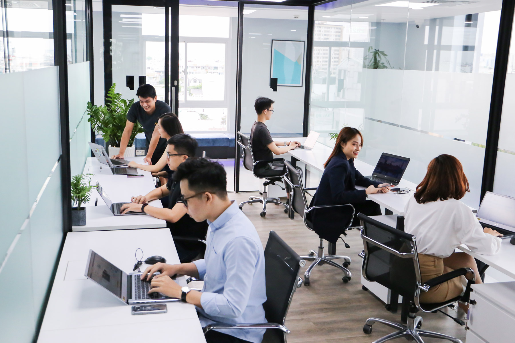 Cho Thuê Văn Phòng Quận 7: Địa Điểm Đắc Địa Bậc Nhất TPHCM