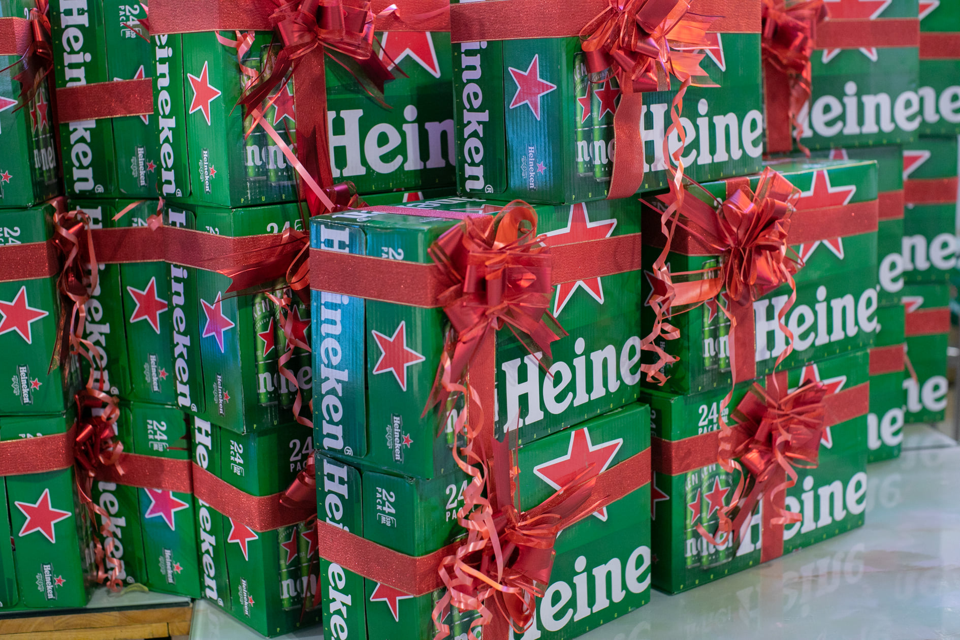 Bia Ken Tết Bao Nhiêu, Giá Tốt Ở Đâu?