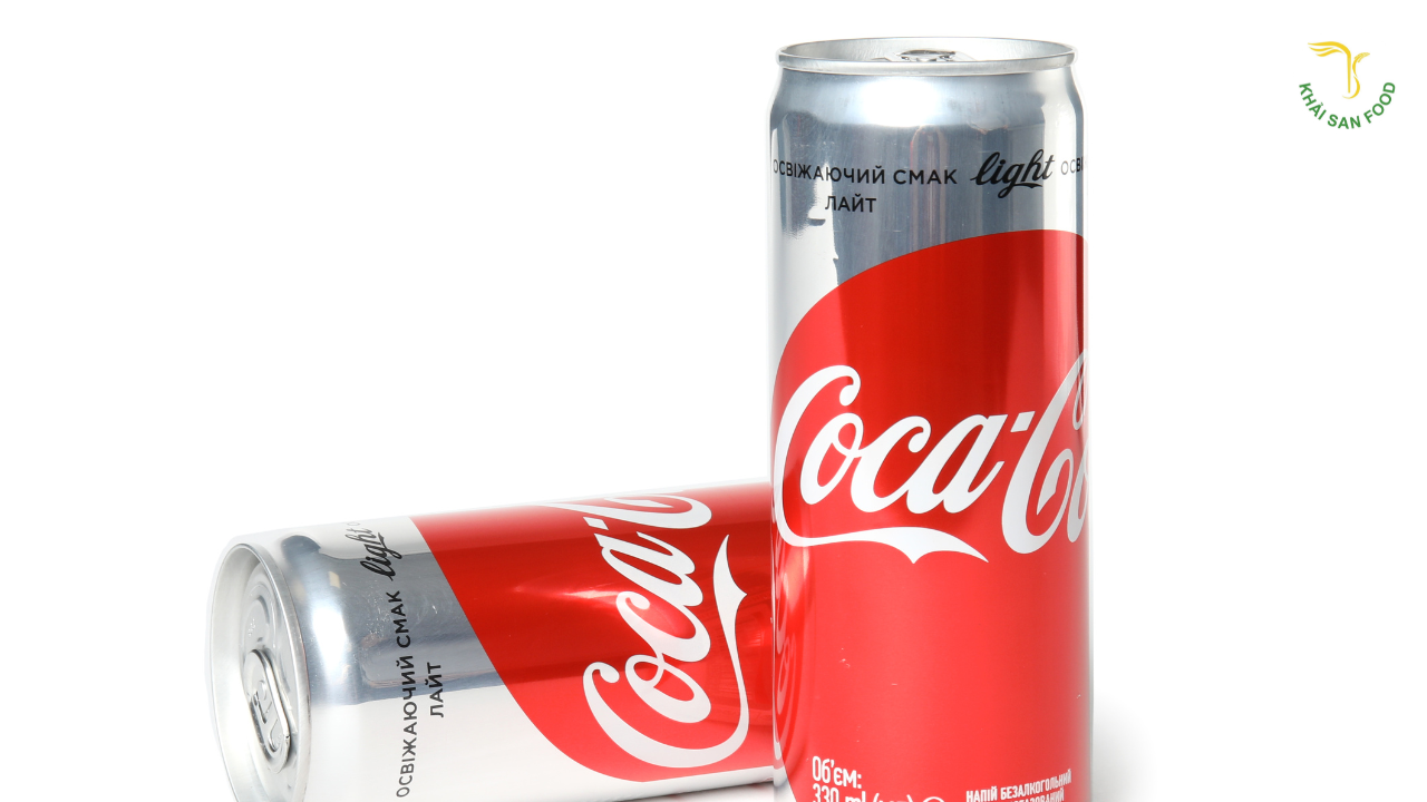 Lon nước ngọt Coca Cola Light